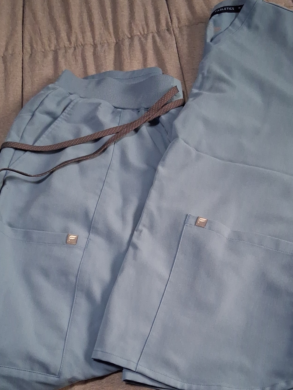 New Womens Fabletics Light Blue Scrub Set